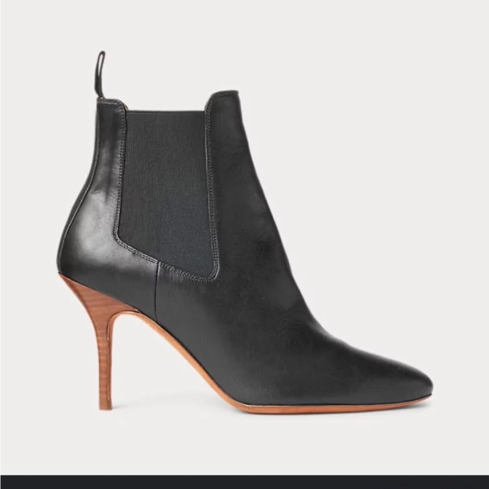 Elegant Black Ankle Boots